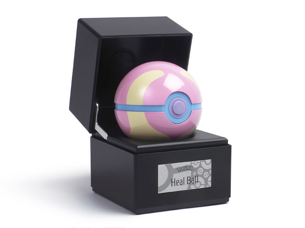 Pocket Monsters - Light-Up Figure - Replica - Heal Ball - 1/1 (The Wand Company)