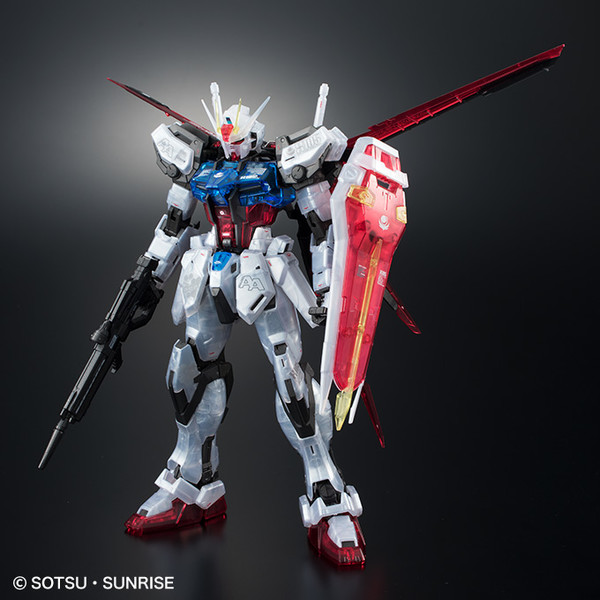 Kidou Senshi Gundam SEED - GAT-X105 Strike Gundam - GAT-X105+AQM/E-X01 Aile Strike Gundam - MG - Ver.RM - 1/100 - Clear Color (Bandai, The Gundam Base)